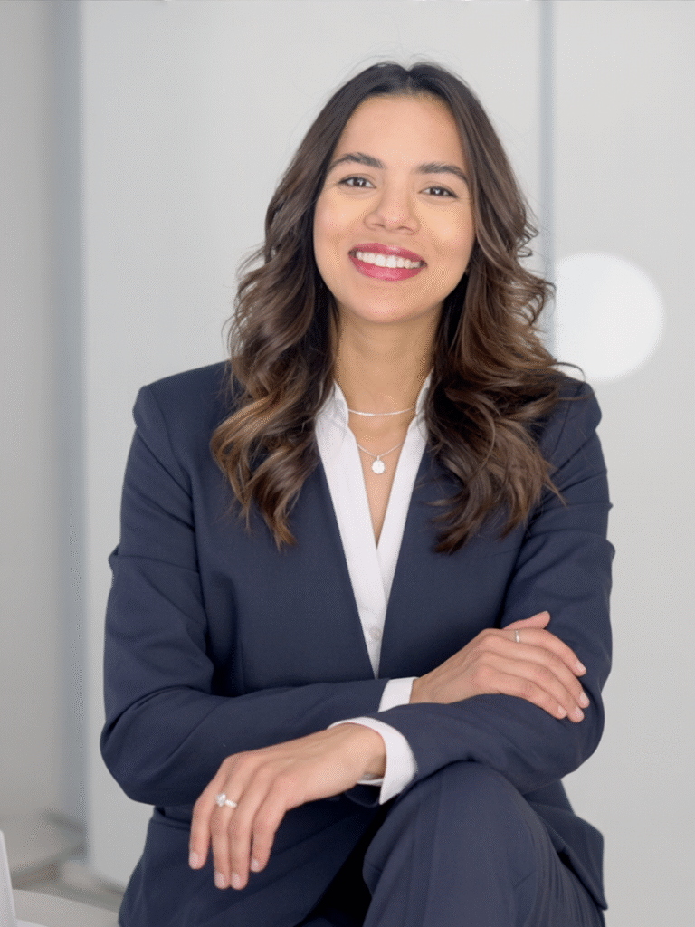 a professional studio portrait of a woma aaivfd4lrn 49xmbxqxnkg hdoeerfnrdmc qg mrmhvq (1) a professional studio portrait of a woma aaivfd4lrn 49xmbxqxnkg hdoeerfnrdmc qg mrmhvq (1)
